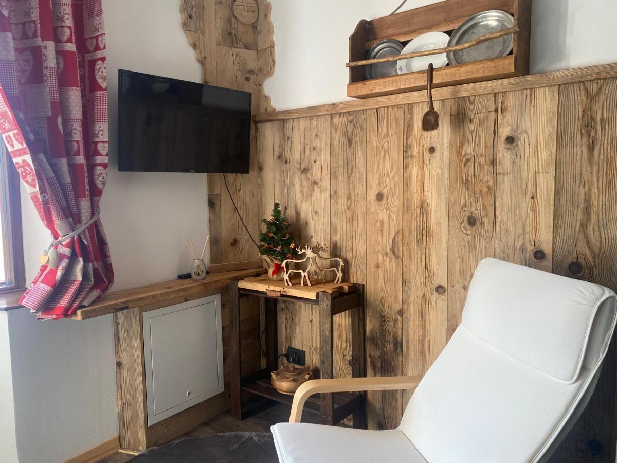 Maison Rongier Nel Centro Di 科涅 外观 照片