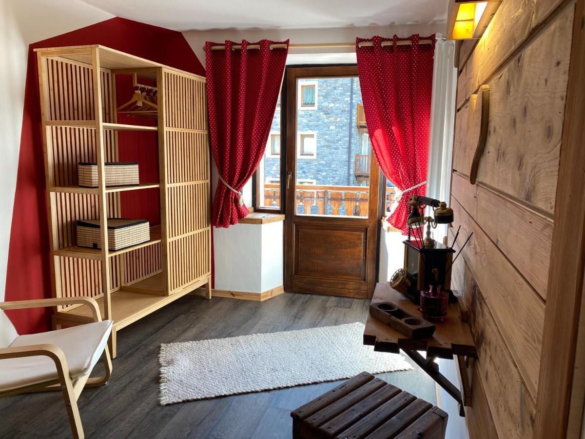 Maison Rongier Nel Centro Di 科涅 外观 照片